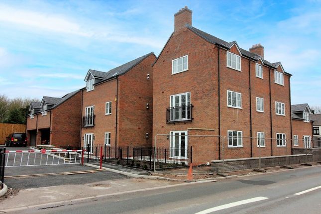 Flat to rent in The Old Mitre, Bursnips Rd, Essington