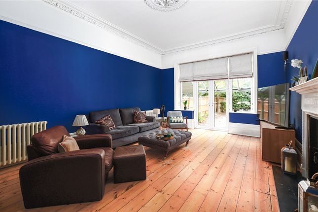 46, Gally Hill Road, Fleet photo 4