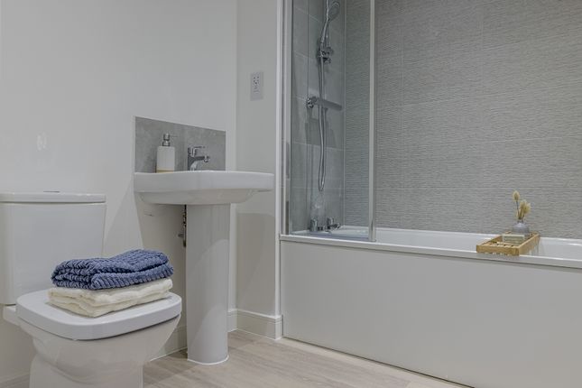 Plot 49, Gosforth Lane, South Oxhey, Watford photo 4