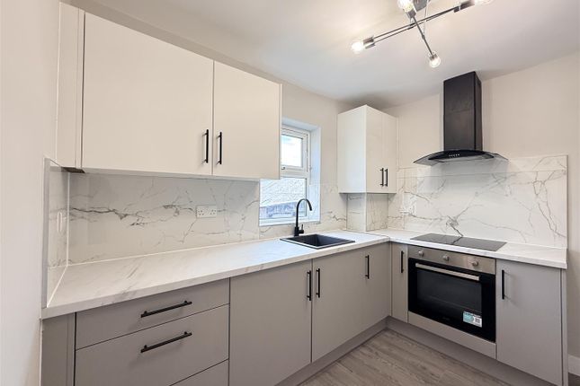 101B, Glenparke Road, London photo 2