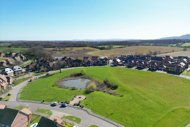 21, Penn Stone Way, Pulborough photo 2