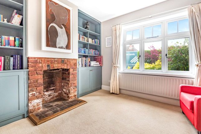 2, Menin Way, Farnham photo 2