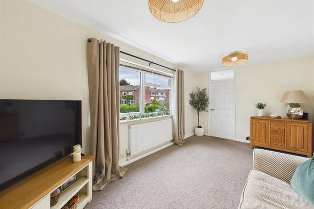 9 Hallam Court, Pembroke Road, Dronfield photo 3