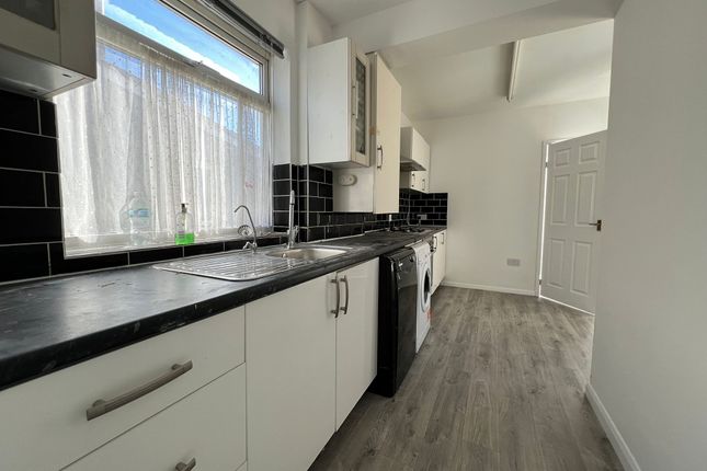 Malvern Road, Swindon photo 4