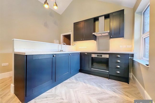 Flat 4, 42 North Parade, Matlock photo 2