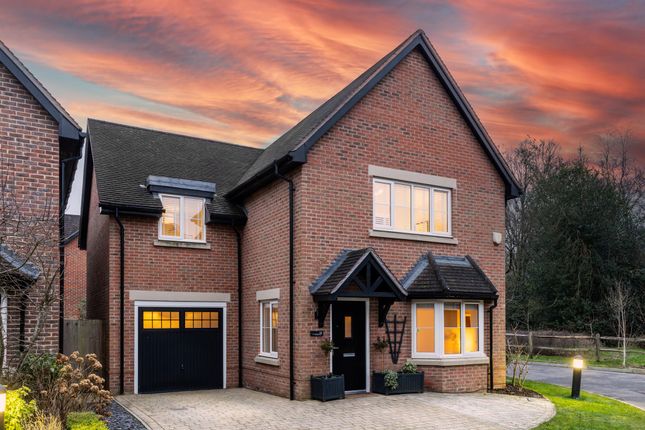 Thumbnail Detached house for sale in Wychwood Place, Crawley Down, Crawley