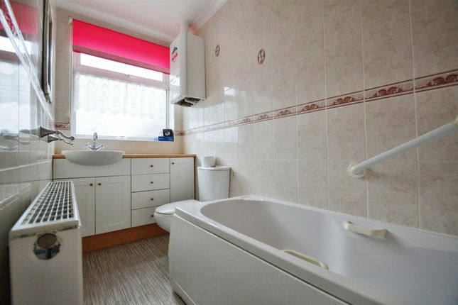 Terraced house for sale in Woodlands Road, Hull