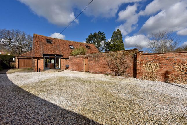 Thumbnail Detached house to rent in King Street, Chesham, Buckinghamshire
