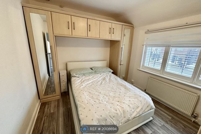 Thumbnail Room to rent in Cambridge Road, Kingston Upon Thames