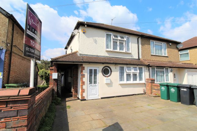 Thumbnail Flat to rent in Long Lane, Staines-Upon-Thames
