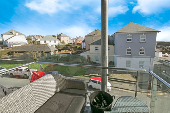 Flat for sale in Pentire Crescent, Newquay, Cornwall