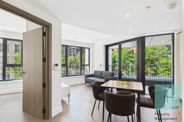 Apt 109, 1 Linear Place, London photo 2