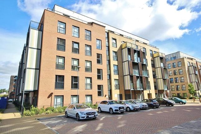 Thumbnail Property to rent in Wave Court, Maxwell Road, Romford