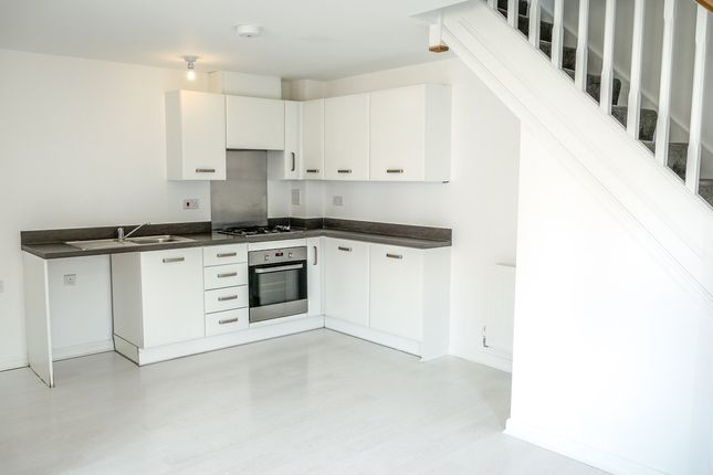 27, Baker Drive, Bedford photo 2
