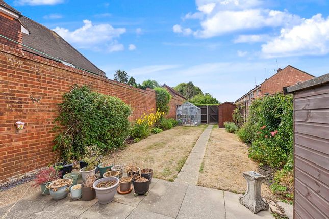 1, Oak View, Hemel Hempstead photo 4