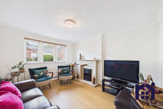 26 Wardle Court, Chorley photo 2