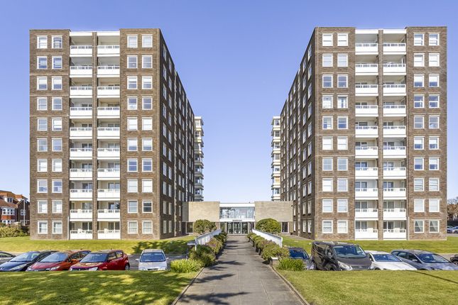 Flat Flat 31, Seabright, West Parade, Worthing photo 2