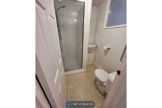 Flat   Fore Street, Westbury photo 2