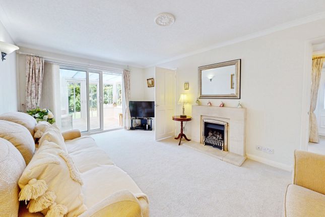 42, Oldbury Orchard, Churchdown photo 2