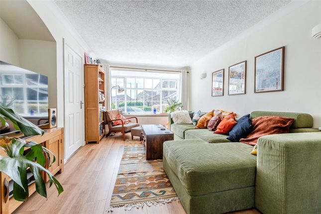 16, Abbey Court, Leeds photo 2