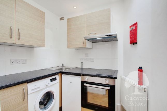 3c, Albany Mews, 28a, Albany Road, Old Windsor photo 5