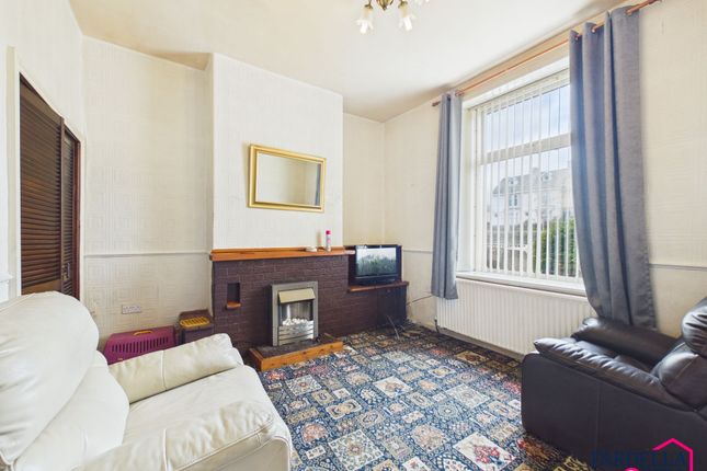 128 Russell Terrace, Burnley photo 2