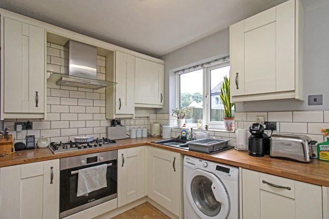 41, Coverley Rise, Leeds photo 4