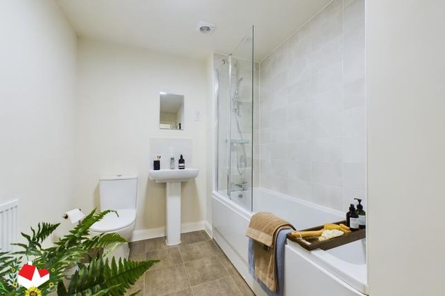 Flat 58, Minett Road, Yate photo 4
