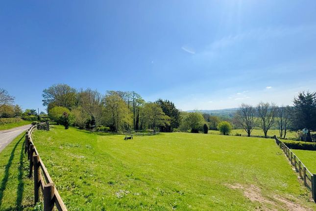 Beaconsfield, Bencroft Hill, Chippenham photo 2
