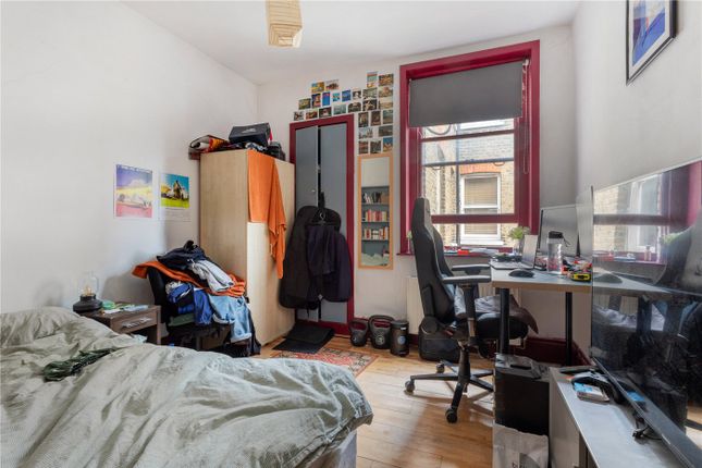 Flat for sale in Rushcroft Road, London