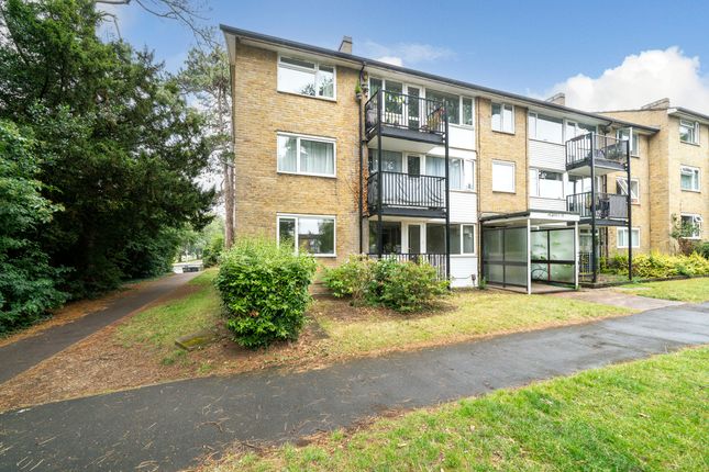1-Chaulden-House-Gdns-1001