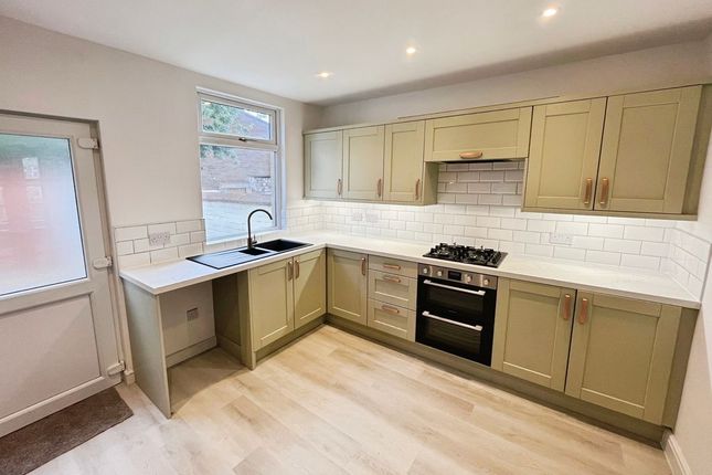 23, Hough Lane, Bolton photo 4