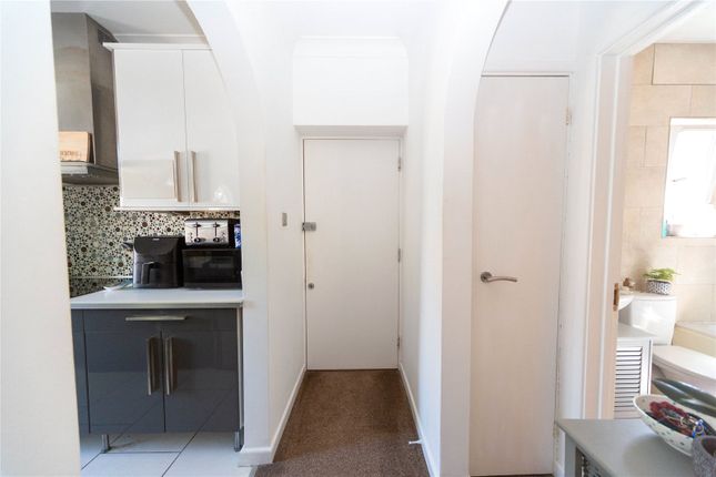 Flat 2 Partridge House, Partridge Road, Cardiff photo 5