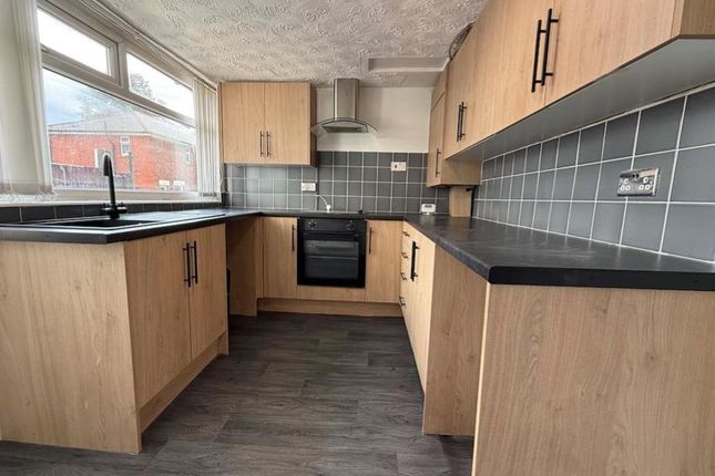 39, York Street, Radcliffe photo 4
