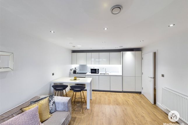 12, Landmark House, Loughton photo 2