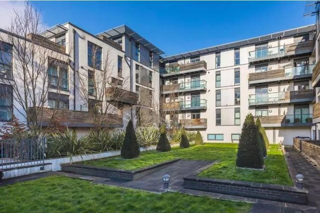 Thumbnail Flat to rent in Terrace Apartment, Drayton Park, Holloway, Highbury, London