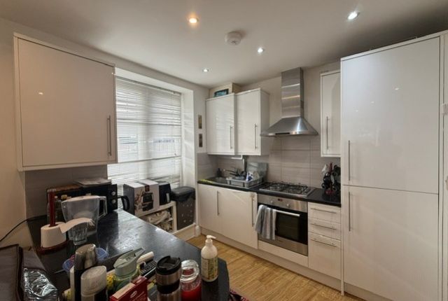 Flat 3 328, High Road, Harrow photo 2