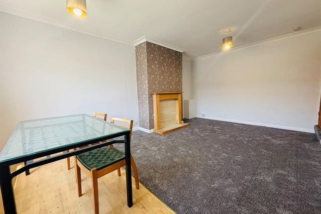 32, Roseneath Place, Leeds photo 5