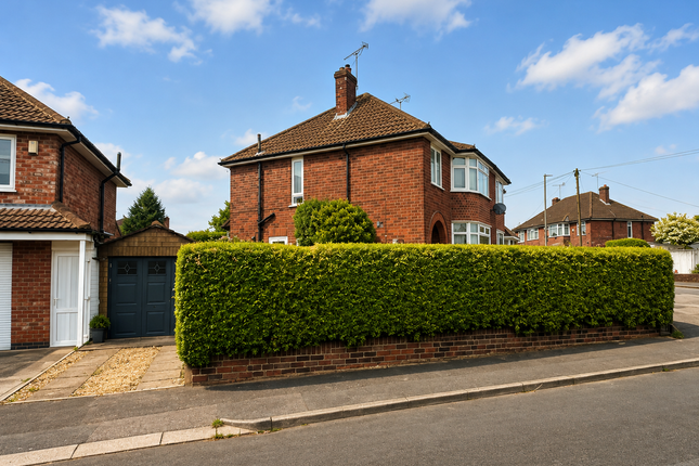 43, Chislehurst Avenue, Leicester photo 2