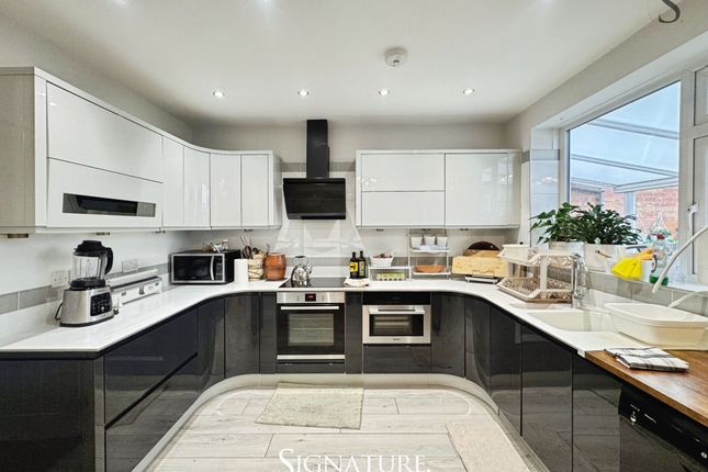 64 Westfield Road, Leicester photo 2