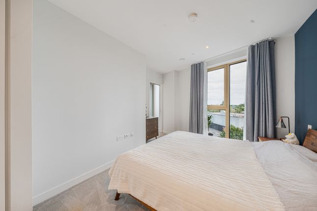 Apartment E46, East Apartments, 1, Ashley Road, London photo 4