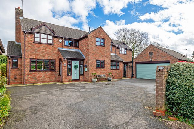 Thumbnail Detached house for sale in Stoneleigh Gardens, Grappenhall, Warrington