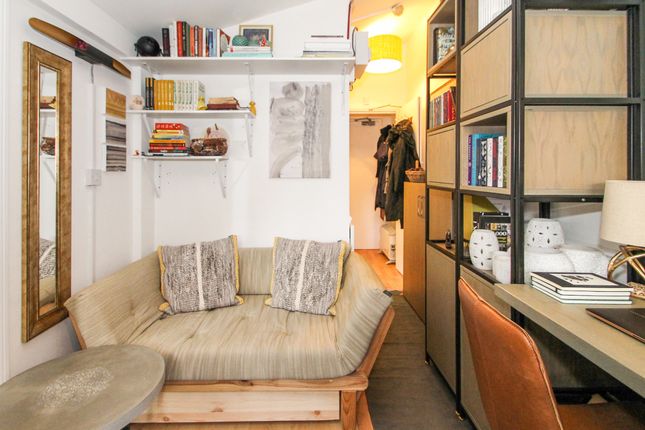Flat 2, 284, Caledonian Road, Islington photo 4