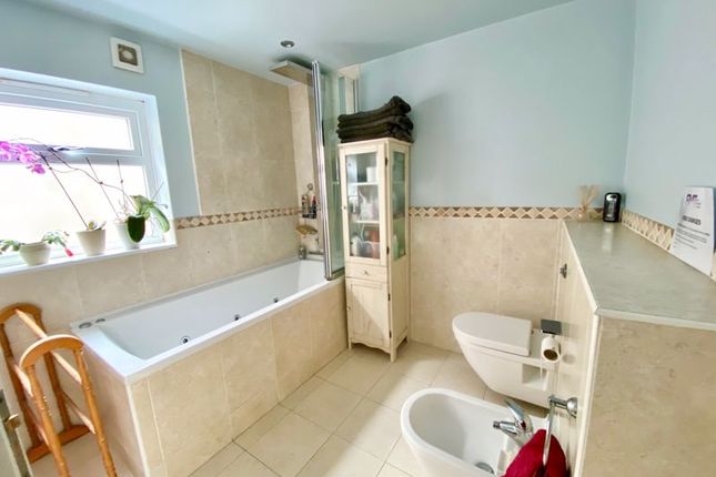 Semi-detached house for sale in Windsor Road, Bexleyheath