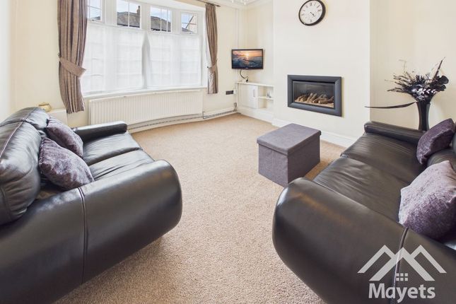 146 Shear Brow, Blackburn photo 2
