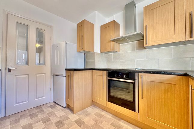 4, Pinewood Road, Matlock photo 4