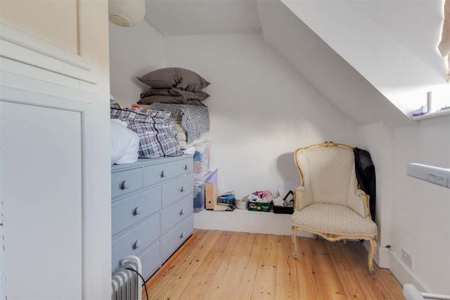 29, Silver Road, Burnham-On-Crouch photo 3