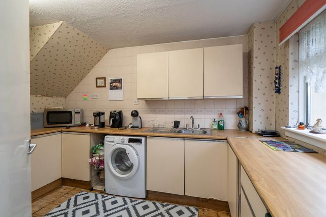 20, Moredunvale Loan, Edinburgh photo 3