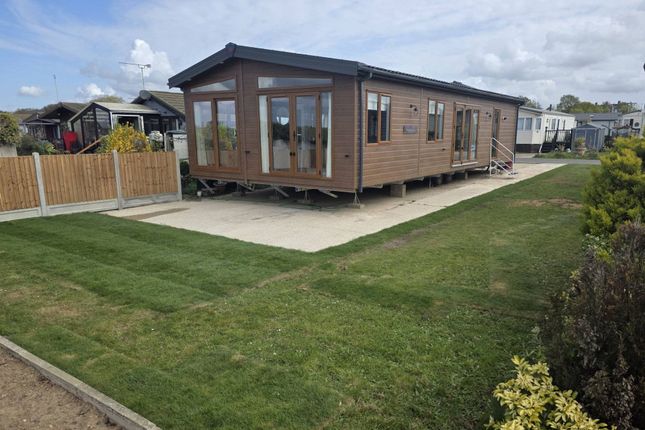 Studio caravan on Bentley Country Park LTD, Flag Hill, Great Bentley, GREAT BENTLEY, £185,000