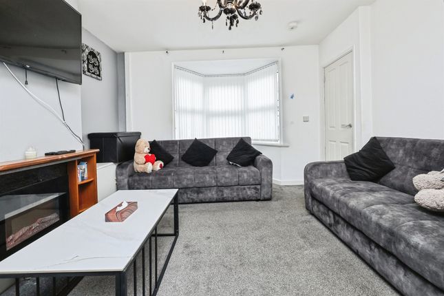 99, Tottenham Crescent, Birmingham photo 3